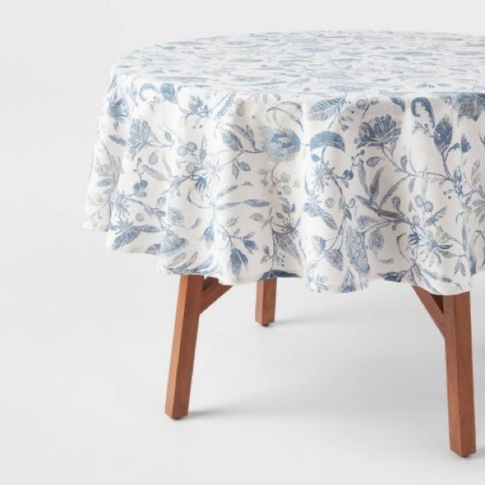 Threshold | Round Tablecloth